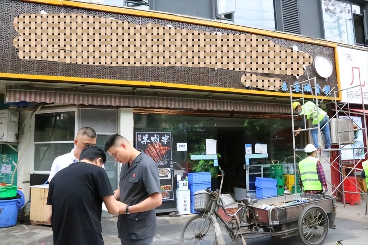 成都武侯區(qū)人民法院強制關(guān)閉油煙擾民的燒烤店,店家應(yīng)該這樣做